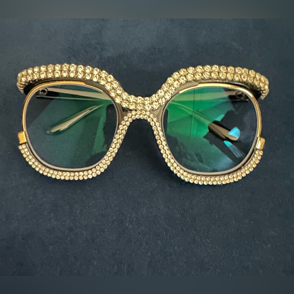 New Rhinestone Frames - Picture 2 of 8